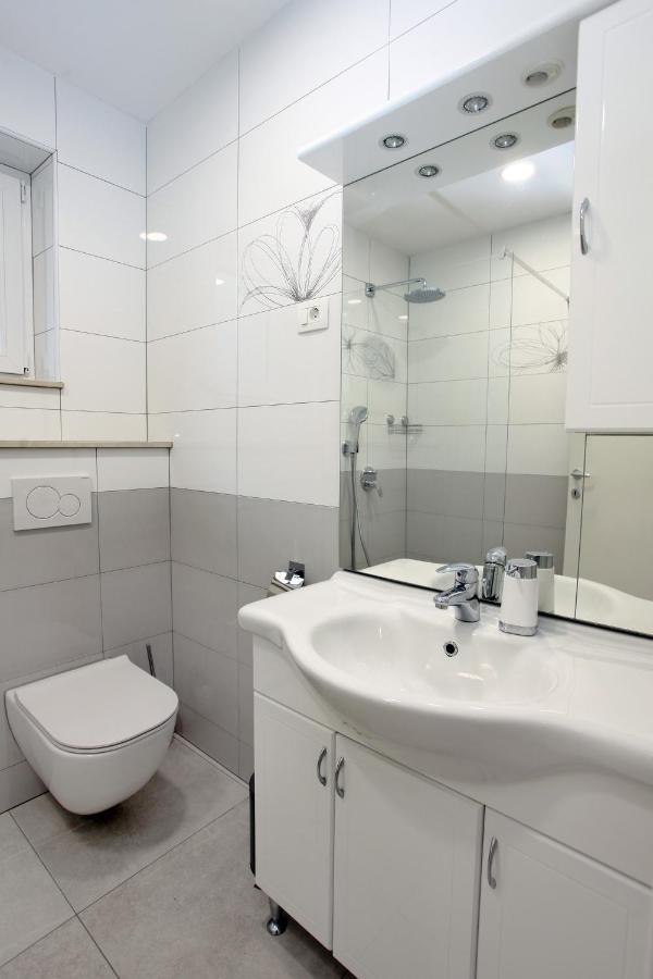 Sea View Apartments Portoroz Zm ภายนอก รูปภาพ