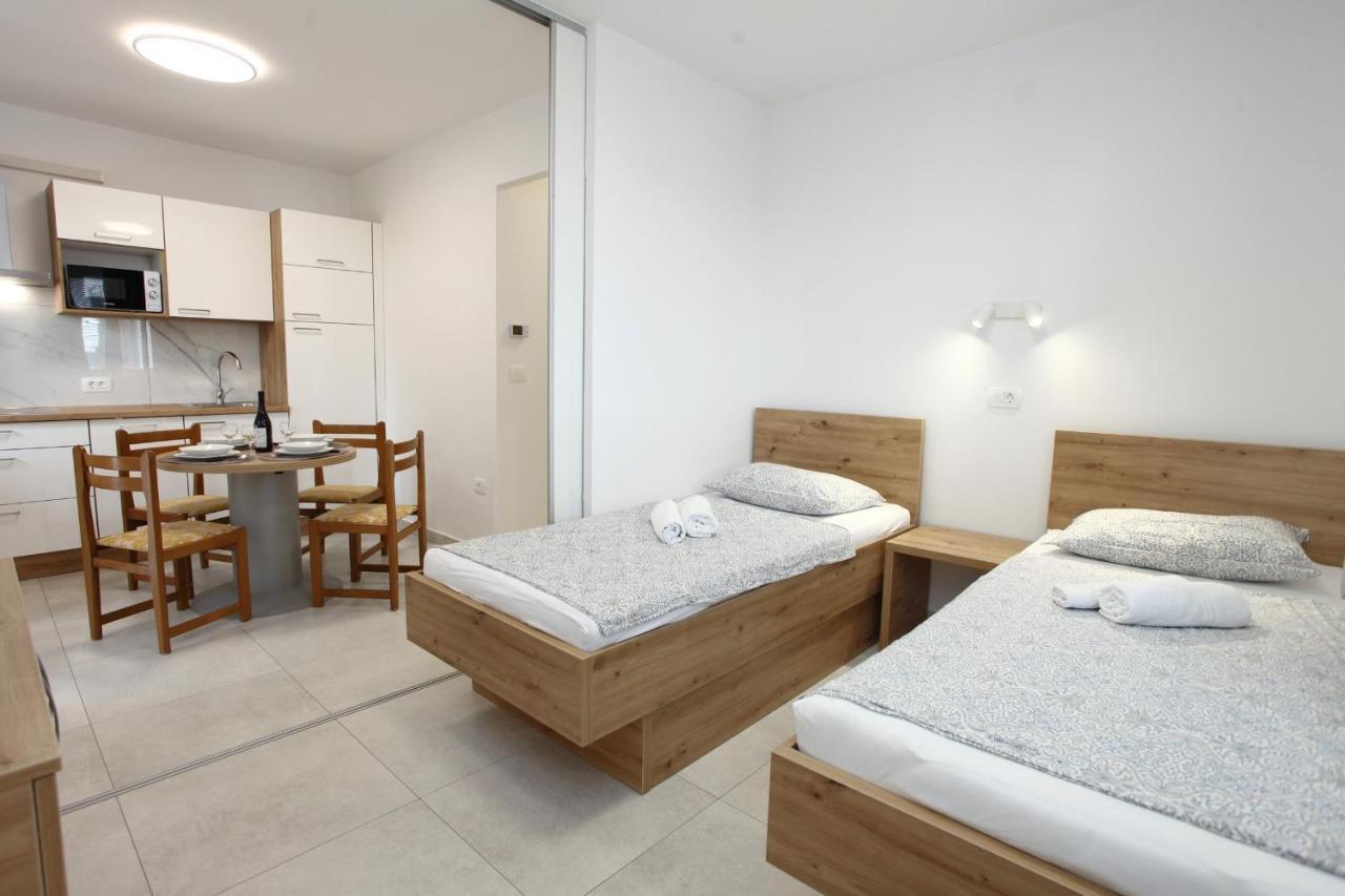 Sea View Apartments Portoroz Zm ภายนอก รูปภาพ