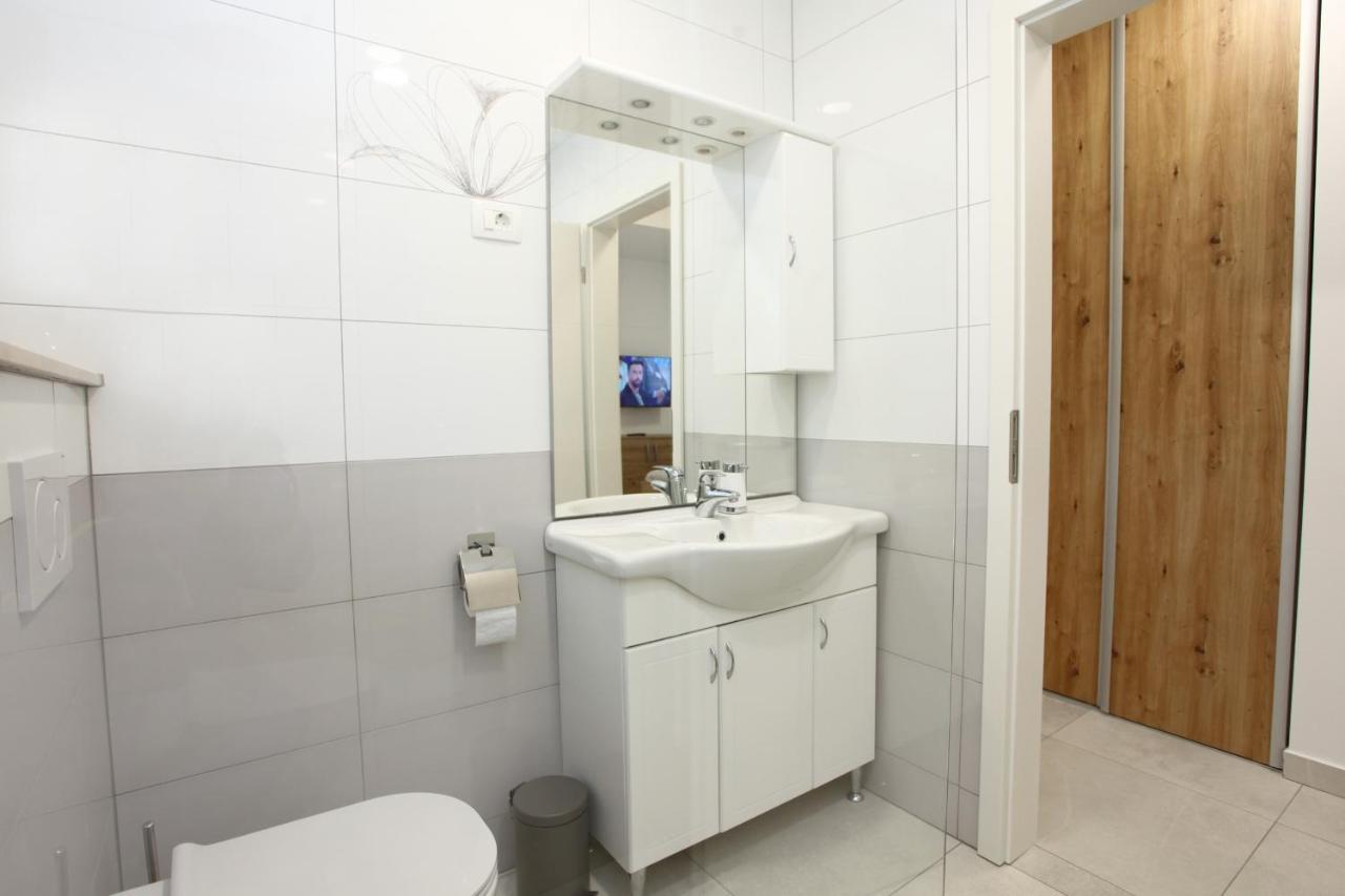 Sea View Apartments Portoroz Zm ภายนอก รูปภาพ